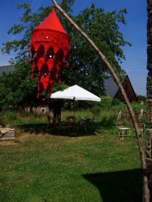 Sonnenshirm im Garten